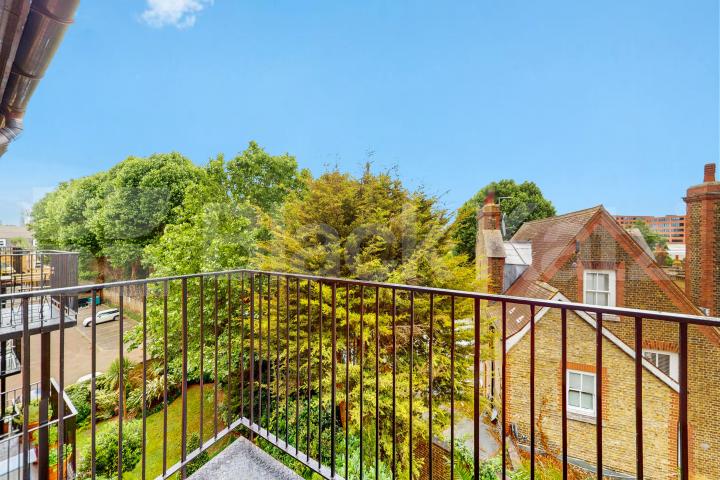 Top floor private development with charming balcony, communal gardens & parking Towergate , Pages Walk 